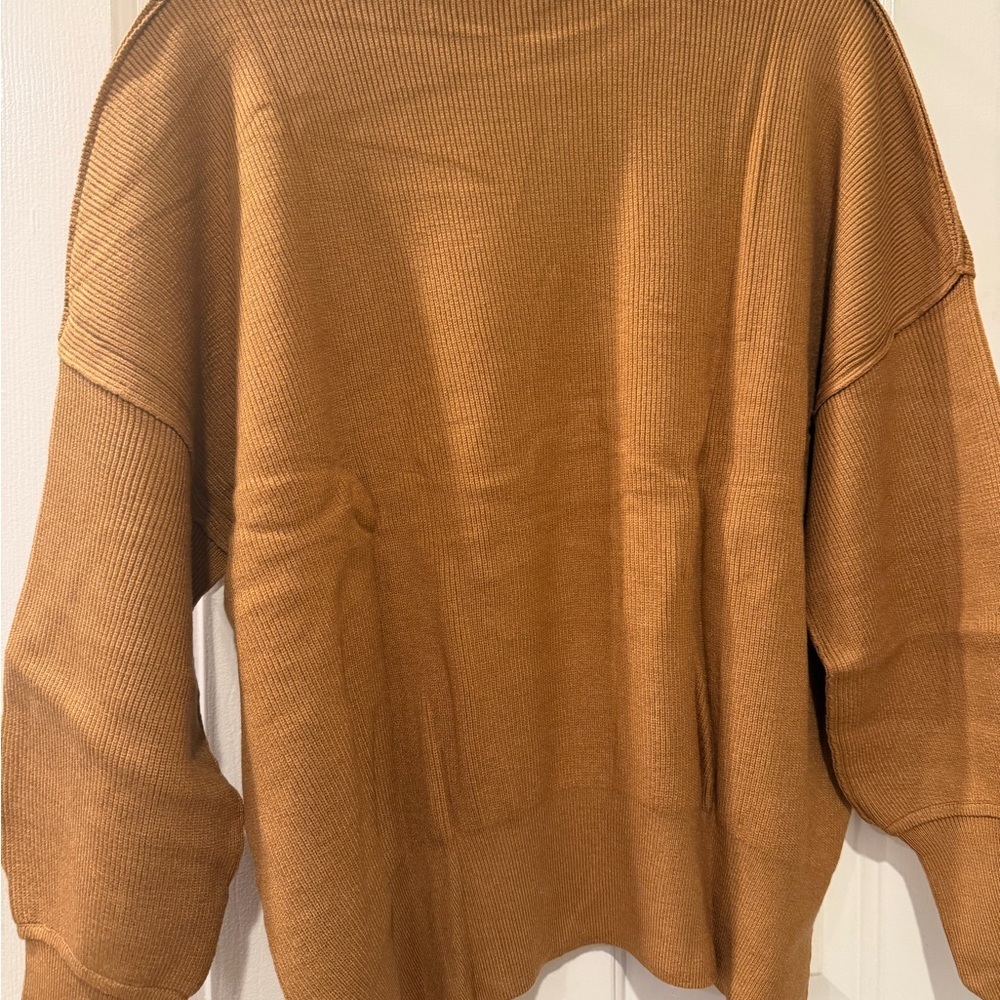 Women”s Crewneck Batwing Long Sleeve Oversized Sweater - Picture 6 of 7